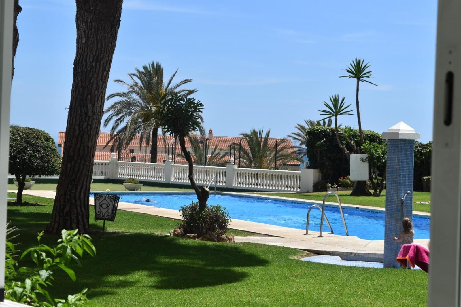 Apartamentos De Los Cisnes Benalmadena Bagian luar foto